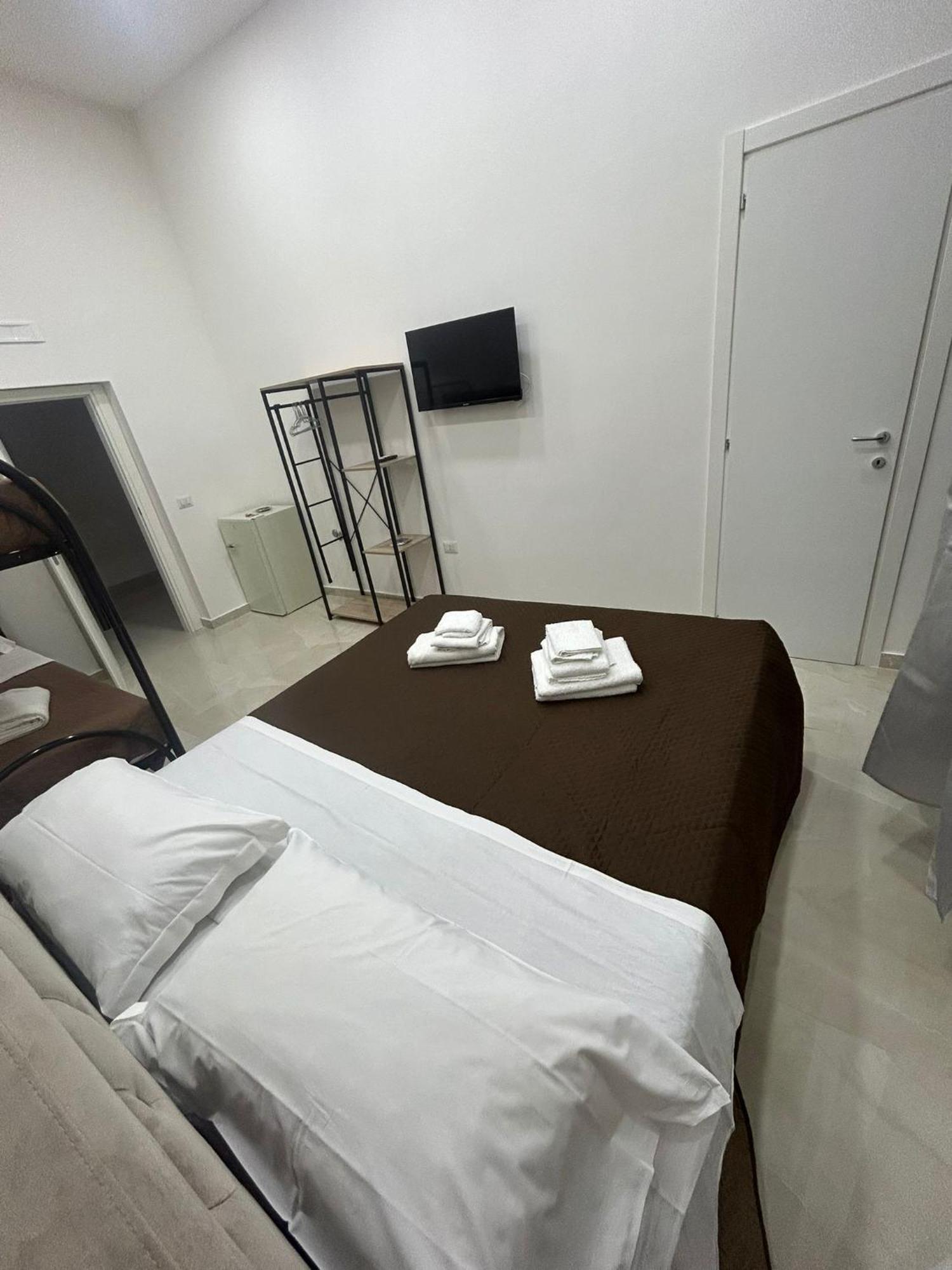 Luxury Rooms Carbonara 95 Nápoles Exterior foto