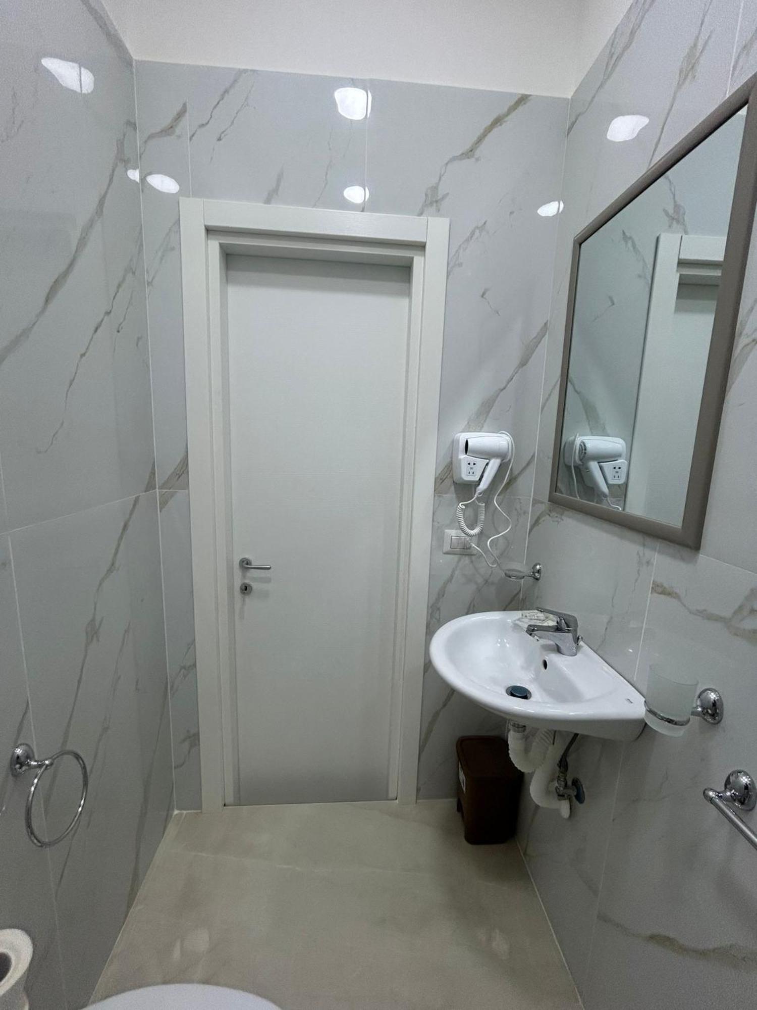 Luxury Rooms Carbonara 95 Nápoles Exterior foto