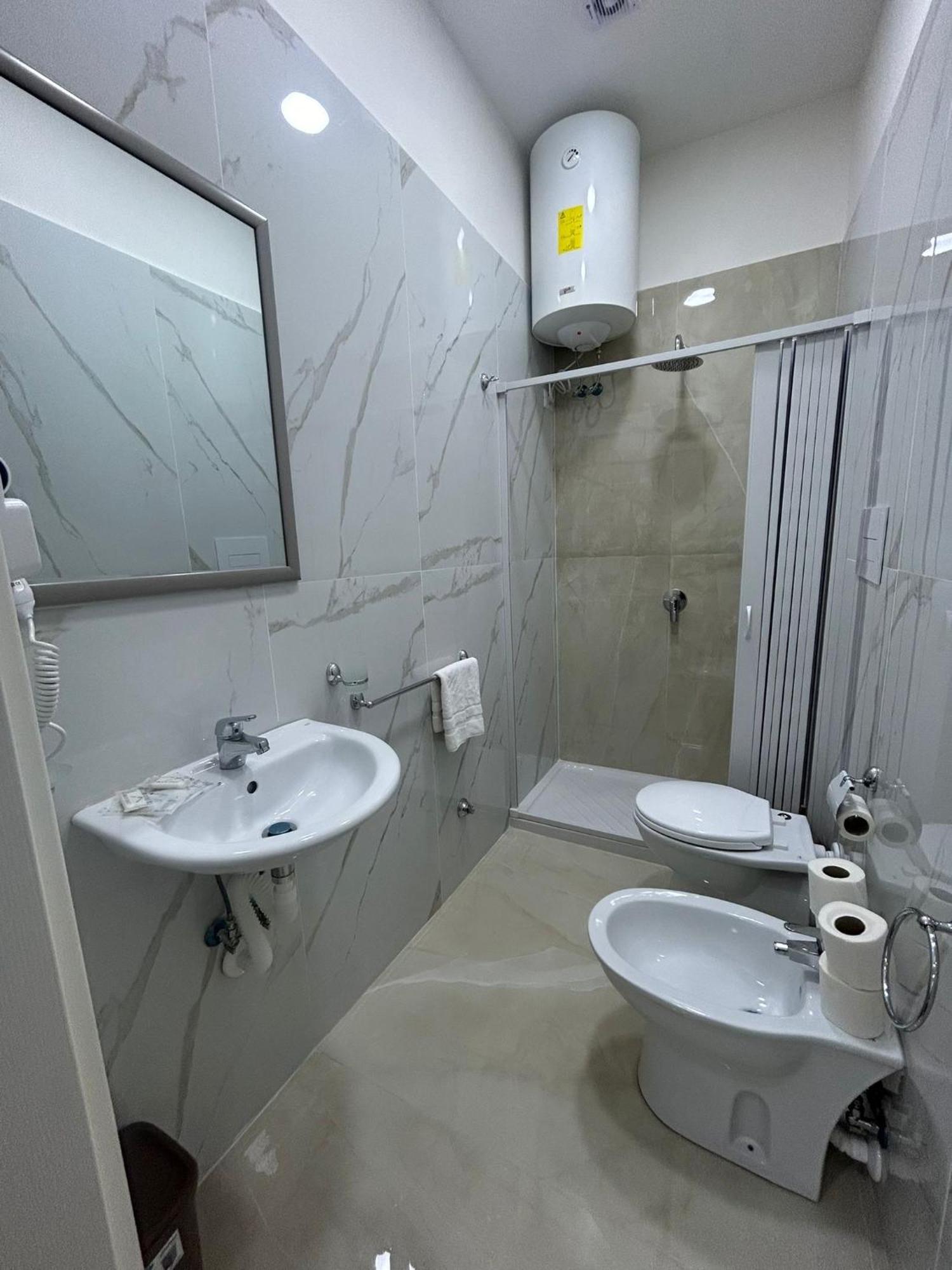 Luxury Rooms Carbonara 95 Nápoles Exterior foto